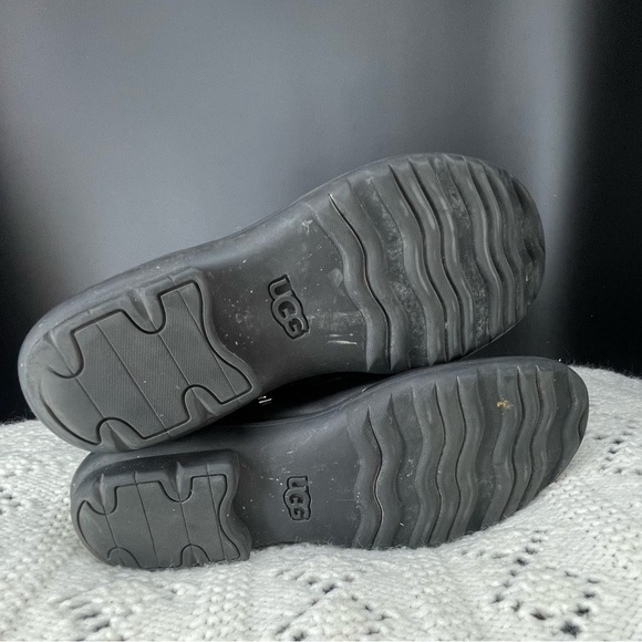 UGG Women’s 8 Black Hapsburg Hiker Leather Suede Lace Up Winter Boot Waterproof - Picture 8 of 8